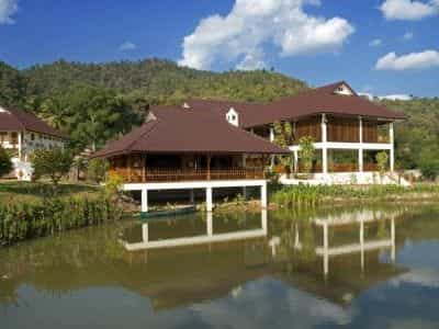 แม่กก ริเวอร์ วิลเลจ รีสอร์ท