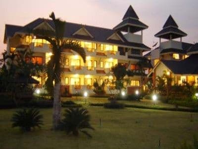 ลักษวรรณ รีสอร์ต ลักษวรรณ รีสอร์ต