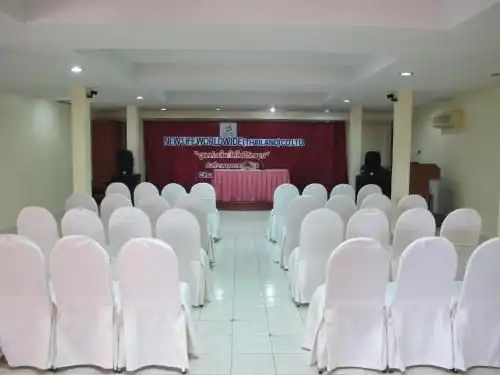 โรงแรมชุมพร พาเลซ โรงแรมชุมพร พาเลซ