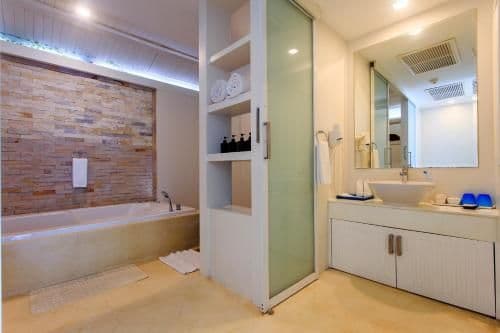Pool Access Villa