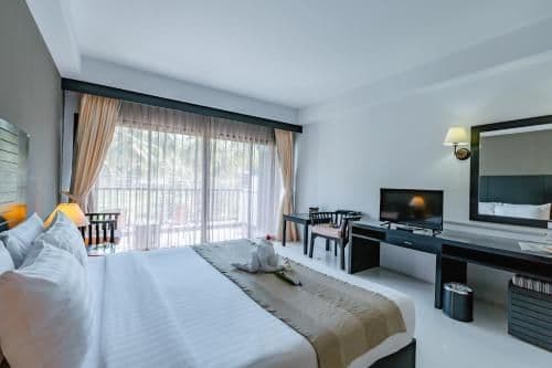 Deluxe Double or Twin Room with Sea View