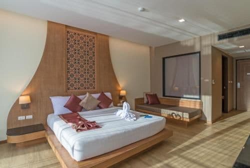 Deluxe Double or Twin Room with Pool Access