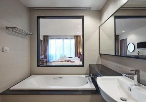 Deluxe Double or Twin Room with Pool Access