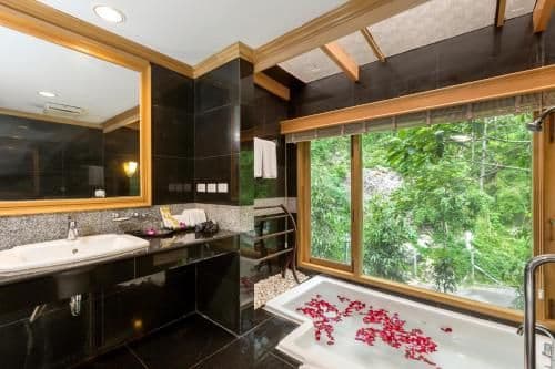 Luxury Grand Room