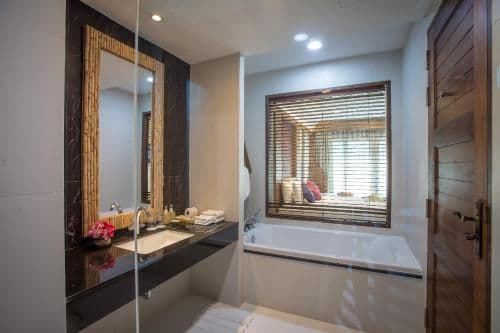 Deluxe Double or Twin Room with Pool Access