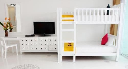 Deluxe Family Room