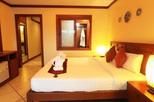 Deluxe Double or Twin Room
