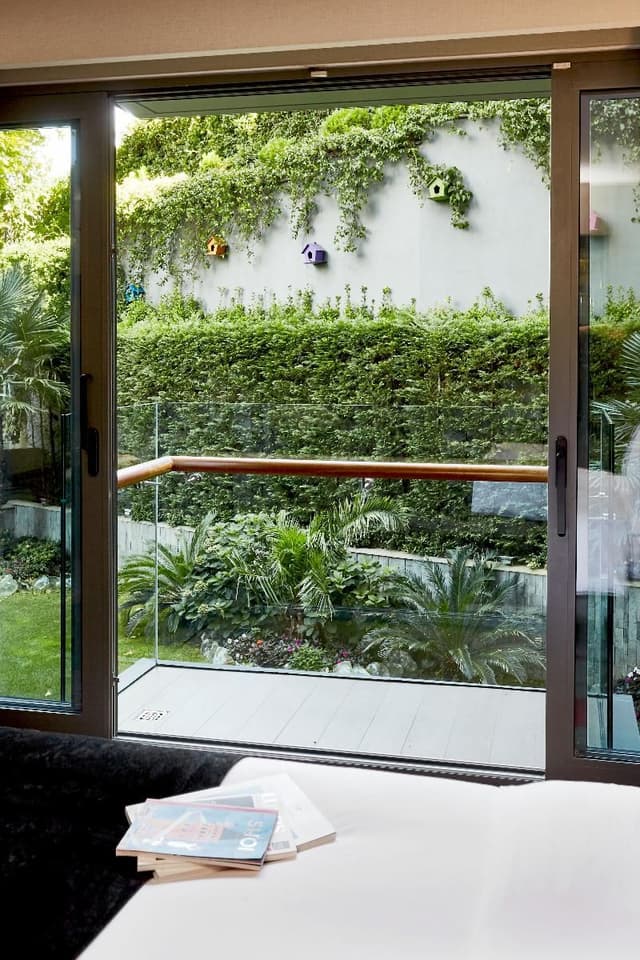 SINGLE DELUXE GARDEN VIEW