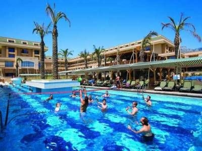 Crystal De Luxe Resort And Spa2