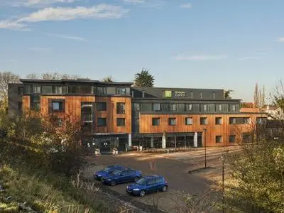 Holiday Inn Express Cambridge Duxford Holiday Inn Express Cambridge Duxford