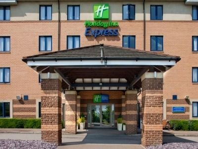 Holiday Inn Express Dartford Bridge2