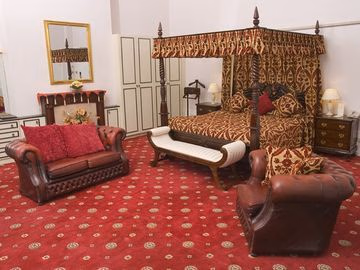 Mansion Lions1