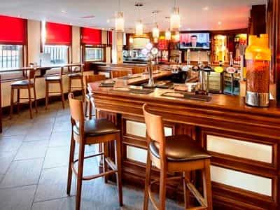 Jurys Inn Edinburgh (I) Jurys Inn Edinburgh (I)