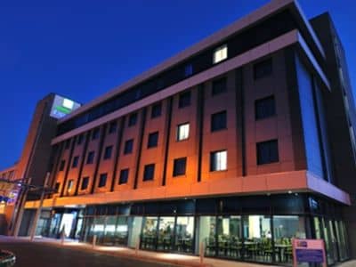 Holiday Inn Express London - Heathrow T5 Holiday Inn Express London - Heathrow T5