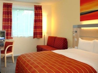Holiday Inn Express Leeds Armouries2