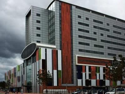 Hampton By Hilton John Lennon Airport Hampton By Hilton John Lennon Airport