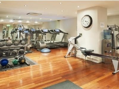 Crowne Plaza Kensington3