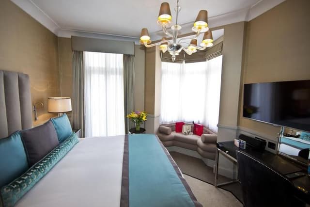 SINGLE DELUXE