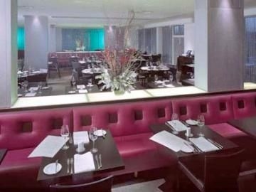 Crowne Plaza4