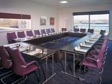 Crowne Plaza3