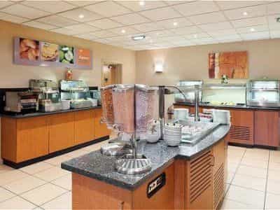 Holiday Inn Express Metro Centre Holiday Inn Express Metro Centre