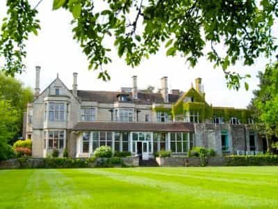 Westone Manor