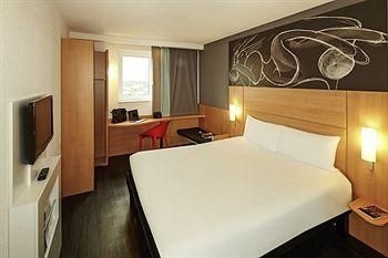 Ibis Reading Hotel2