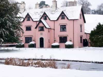 Best Western Cwrt Bleddyn Hotel And Spa