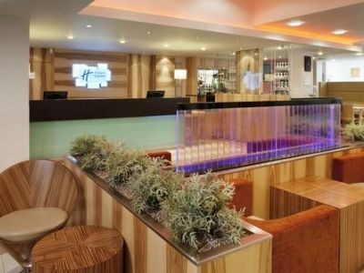 Holiday Inn Express Watford Junction4