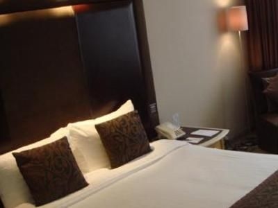 Copthorne Slough4