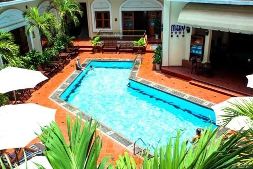 Hotel Majestic Saigon1