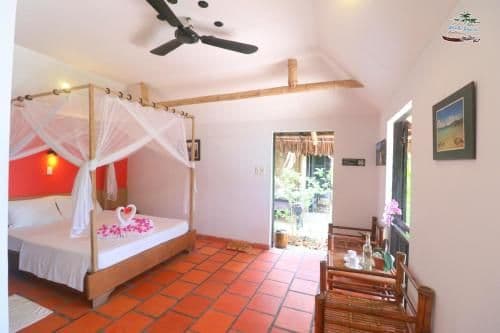 Bungalow with Sea View
