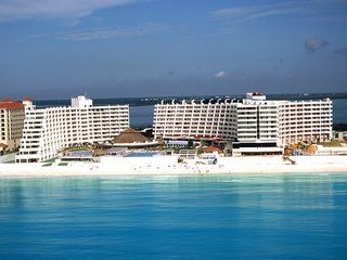 Crown Paradise Club Cancun All Inclusive1