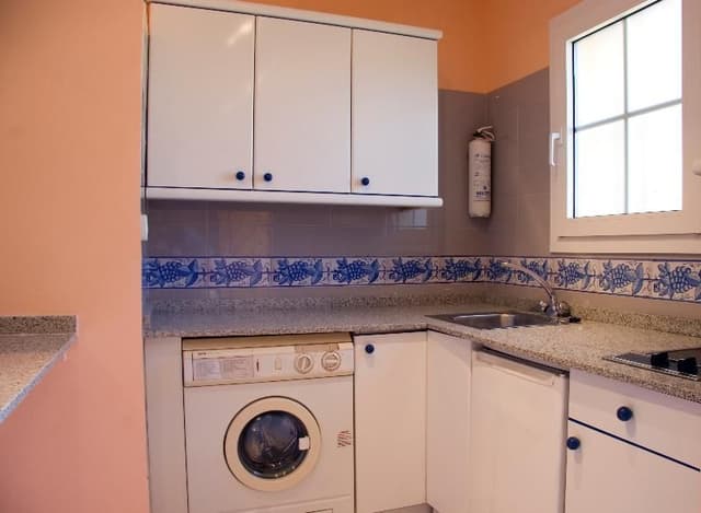 APARTMENT CAPACITY 4 TWO BEDROOMS