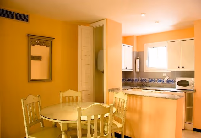 APARTMENT CAPACITY 4 TWO BEDROOMS