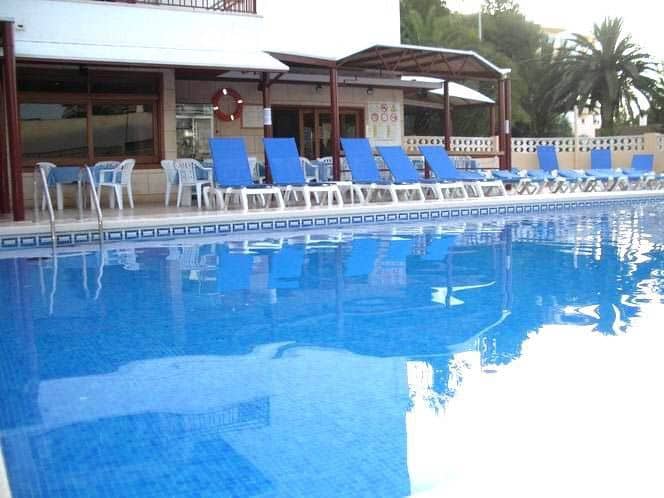 APARTAMENTOS MIRA MOLA APARTAMENTOS MIRA MOLA