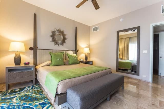 SUITE ONE BEDROOM