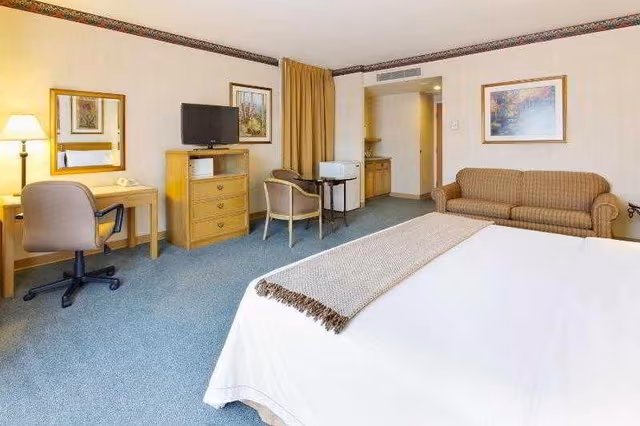 DOUBLE DELUXE ONE BED