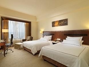 One World Hotel0