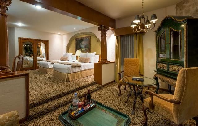 SUITE GRAND