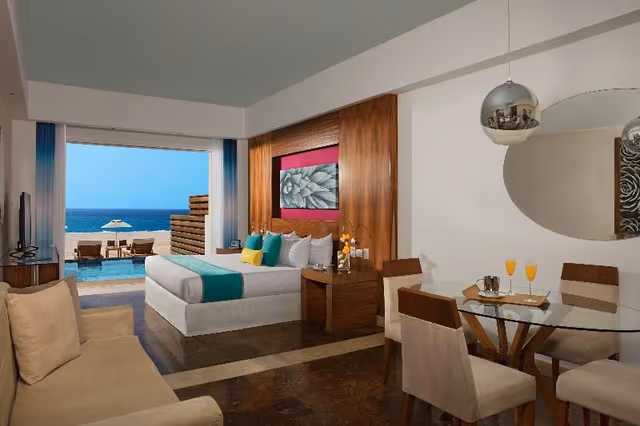 JUNIOR SUITE OCEAN FRONT