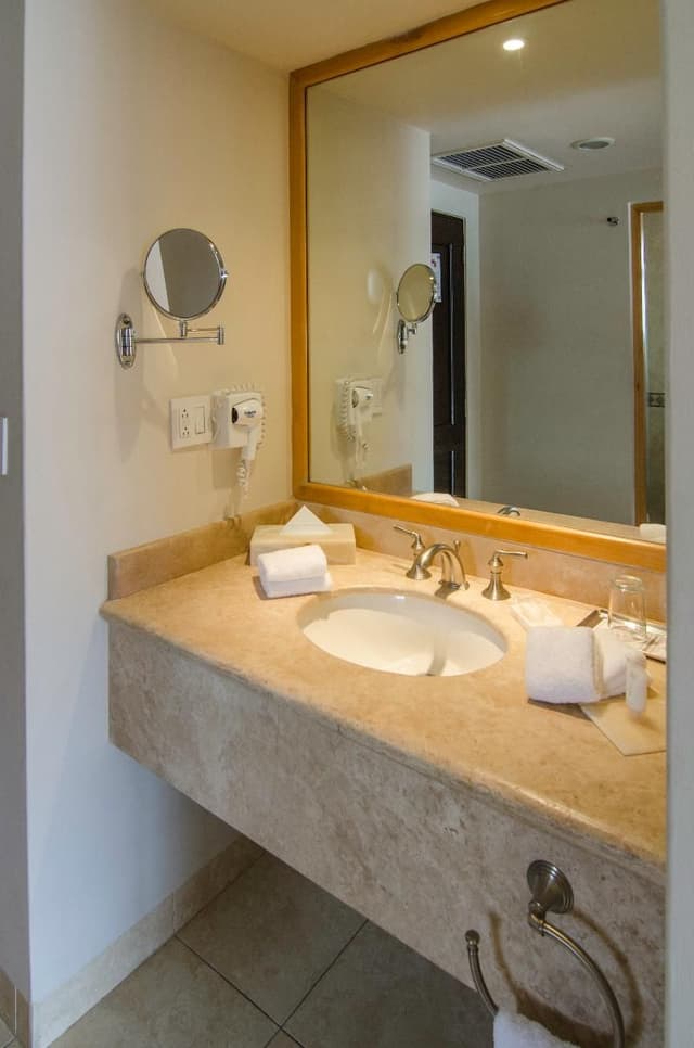 DOUBLE LUXURY