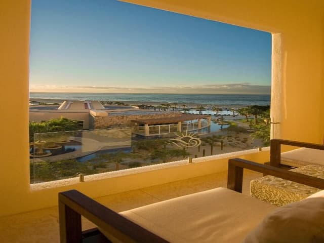 DOUBLE DELUXE OCEAN VIEW