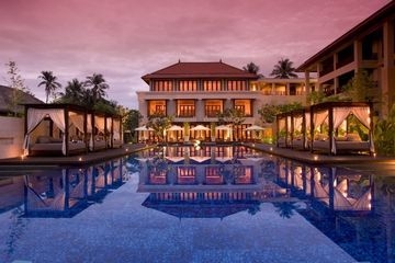 คอนราด บาหลี (Conrad Bali)0