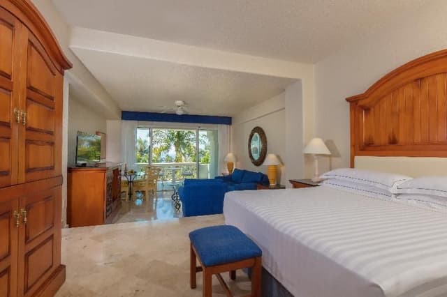 SINGLE DELUXE OCEAN VIEW