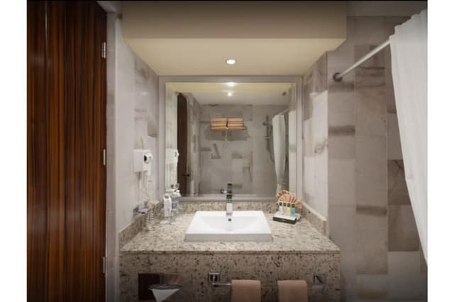 SUITE ONE BEDROOM