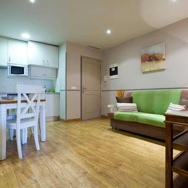 APARTAMENTOS PALACIO REAL APARTAMENTOS PALACIO REAL