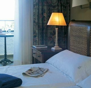 Captain Hooks Paradise Inn0