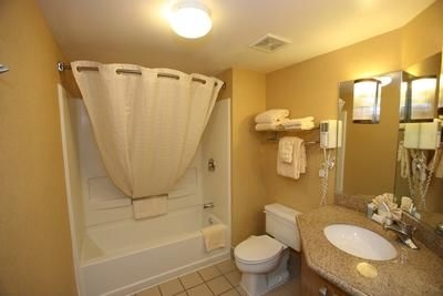 Best Western Plus Newport Beach Inn3