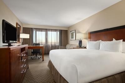 Hilton New York JFK Airport Hotel4